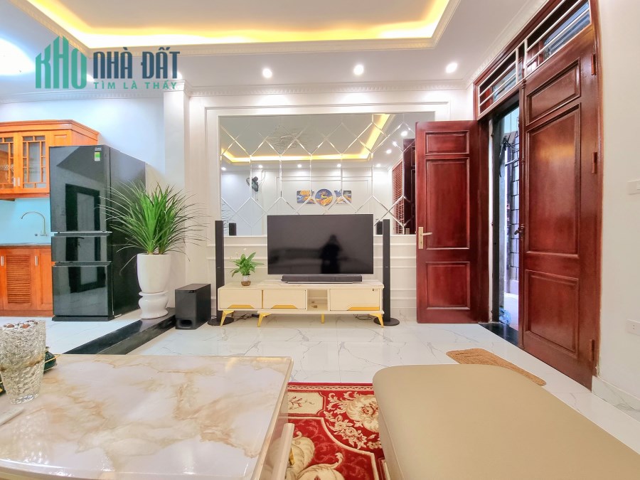 Mặt ngõ Lê Trọng Tấn P. Khương Mai ô tô kinh doanh 96m giá 220tr/m