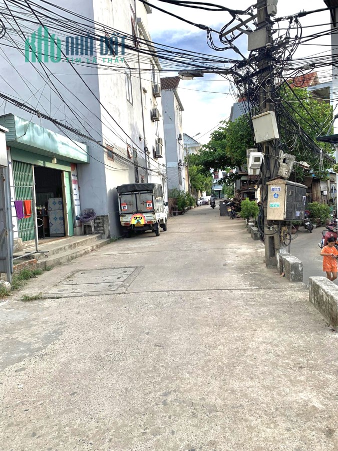 Bán nhà Trung tâm quận Hải Châu - gần 100m2 - Ô TÔ - chỉ 4.x tỷ - 0777568901