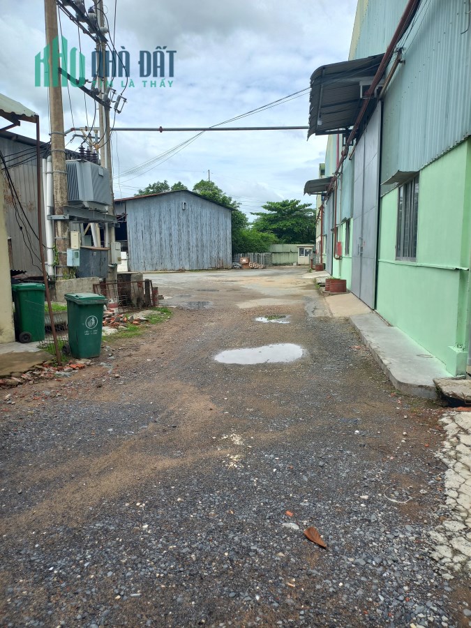 Cho thuê 3 Kho 1030m2,2040,2400m2 đường xe container