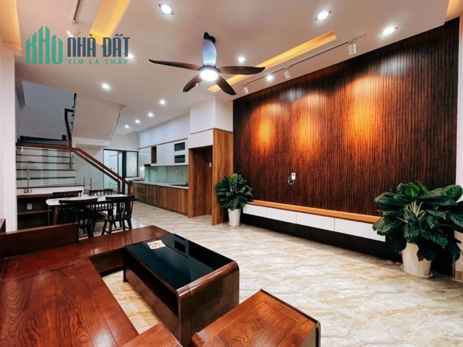 LÔ GÓC FULL NỘI THẤT ĐƯỜNG HUỲNH NGỌC HUỆ Q. THANH KHÊ CHỈ NHỈNH 3 TỶ