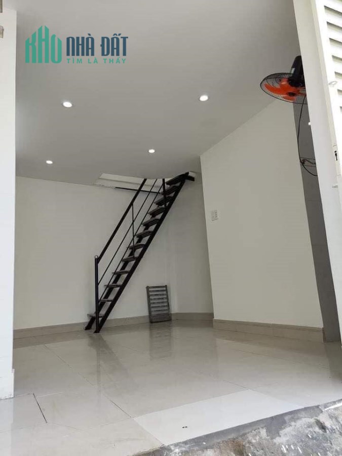 Nhà Hẻm Xe Hơi, nhà mới vào ở liền chỉ 2ty550tr thương lượng, sát mặt tiền