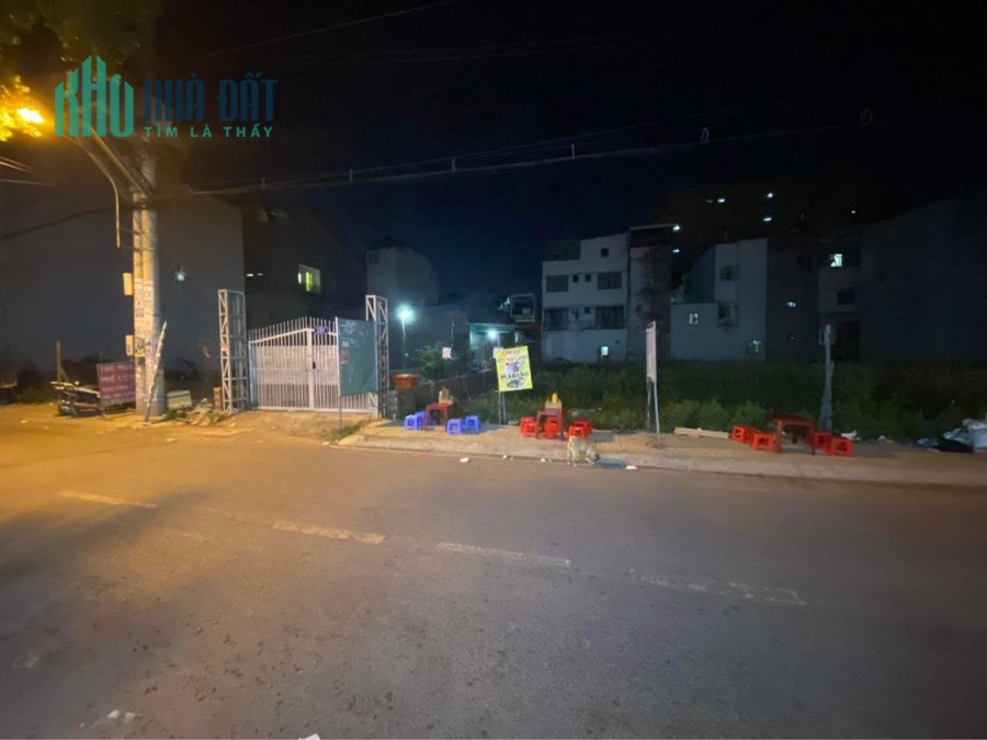 Cần bán diện tích khủng mặt tiền đường số 3 , phường Bình Hưng Hoà, quận Bình Tân , giá chào 72 tỷ