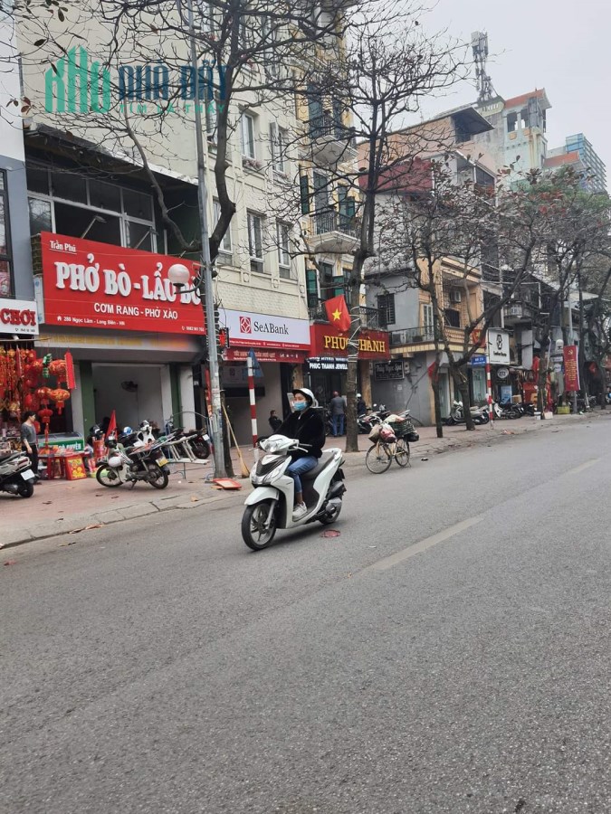 siêu rẻ, đất phố Ngọc Lâm diệnt ích 65m, ô tô đỗ cửa giá 4 tỷ.