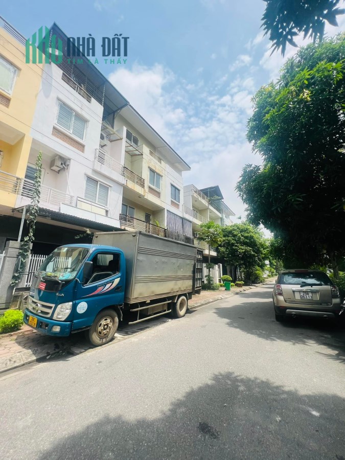 Đất Vàng 40m2*5T oto đỗ cửa phân lô Dương Văn Bé nhỉnh 3 tỷ