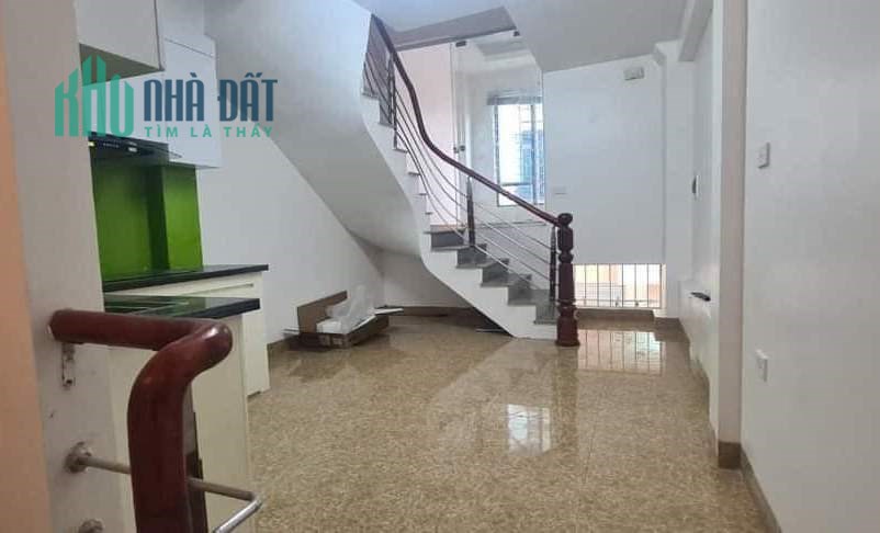 NHỉnh 3 tỷ có nhà xây mới, kd đỉnh, mặt ngõ Mậu Lương, gần chợ 36m2x4T. LH 0989.62.6116