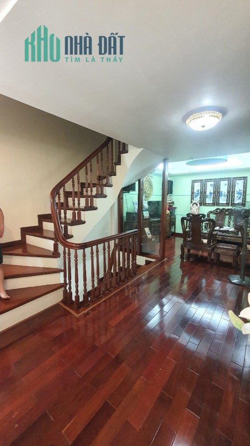 Bán nhà siêu đẹp Phan Kế Bính, Ba Đình  DT 50m , 6 T, MT 4m, nhà đẹp ở luôn,  nhỉnh 6 tỷ.