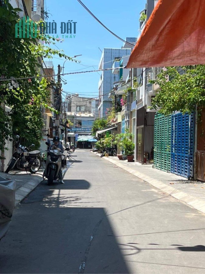 NHÀ ĐẸP VÀ MỚI  TRUNG T M PHÚ NHUẬN - SÁT NGAY KHU VIP PHAN XÍCH LONG NHỈNH 3 TỶ