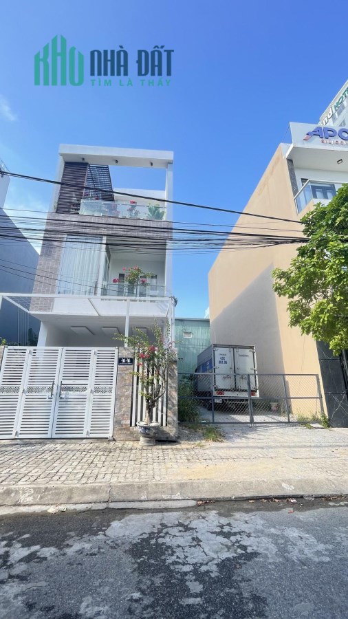 MT Nguyễn Xuân Khoát, gần biển Phạm Văn Đồng, Sơn Trà, 80m2