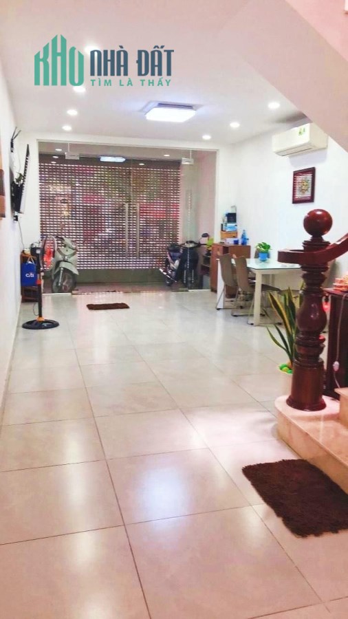 Cần bán nhà 3 tầng Mặt tiền đường Phổ Quang , phường 9 , quận Phú Nhuận, 70m2 , giá chỉ 19 tỷ 