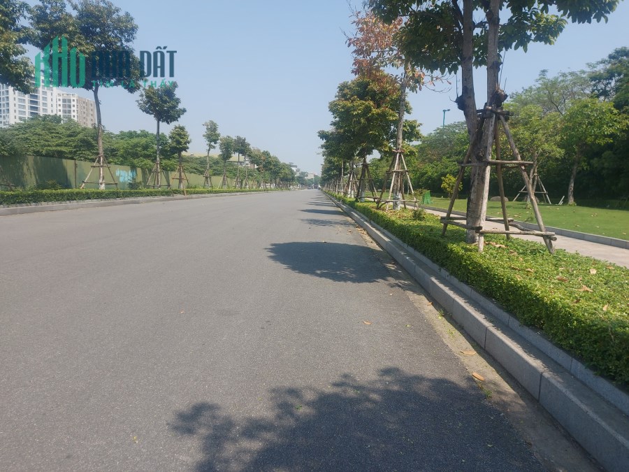 Bán đất nền phố Tư Đình, Long biên 40m, ô tô đỗ cửa giá 4 tỷ.