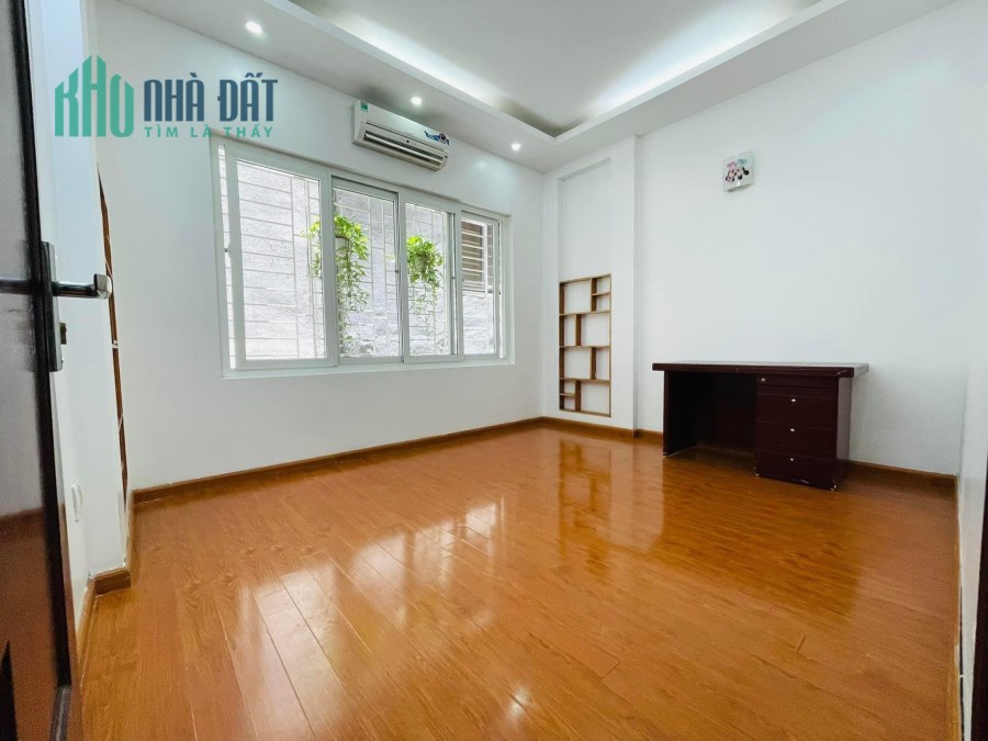 Cơ hội vàng sở hữu căn nhà duy nhất 43M Quan Hoa gần ô tô giá rẻ 4,79  tỷ