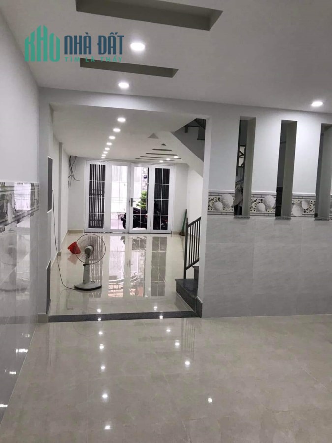 Bán Nhà HXH Lạc Long Quân, Ngay Chợ Vải Tân Bình, 61m2, Nhà Mới Tinh, Nhỉnh 7 Tỷ TL.