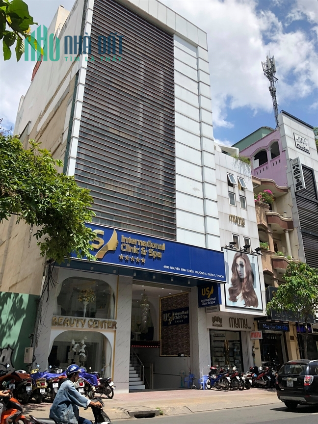 Cho thuê nhà 235m x 8 tầng mặt phố Trần Nhân Tông, có hầm và thang máy