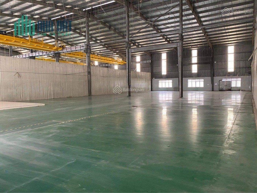 Cho thuê kho/ nhà xưởng dt 950m2 KCN Đại Đồng,có cẩu trục. LH 0988457392