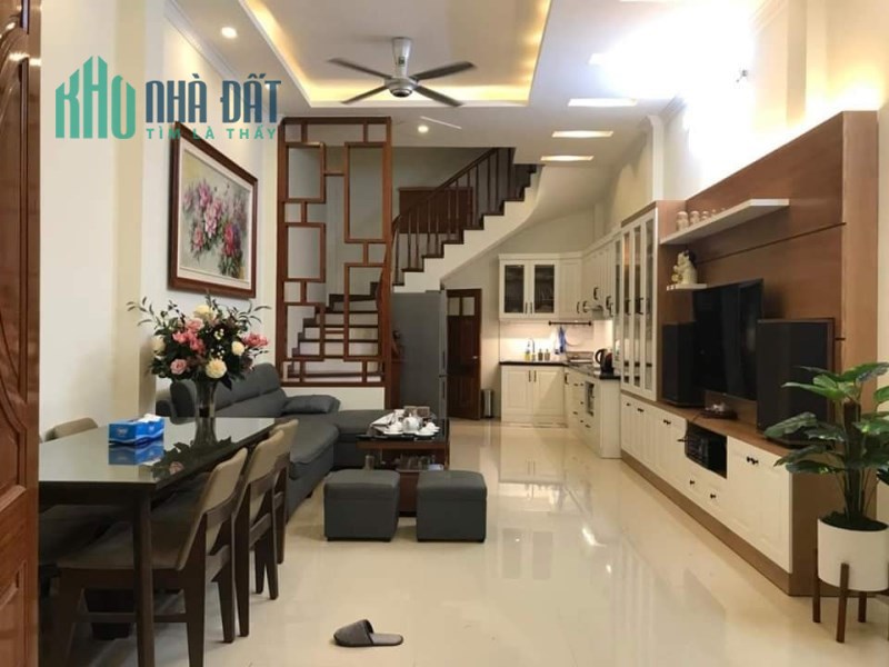 NHÀ HẺM XE HƠI ĐƯỜNG MẠC ĐÌNH CHI, Q.1, DT: 4x14, TRỆT, 2 LẦU, GIÁ 16,5 TỶ