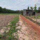 Xinh chào anh chị. Em giới thiệu đến anh chị lô đất có Tổng DT 348m2 và có sẵn 100M TC.