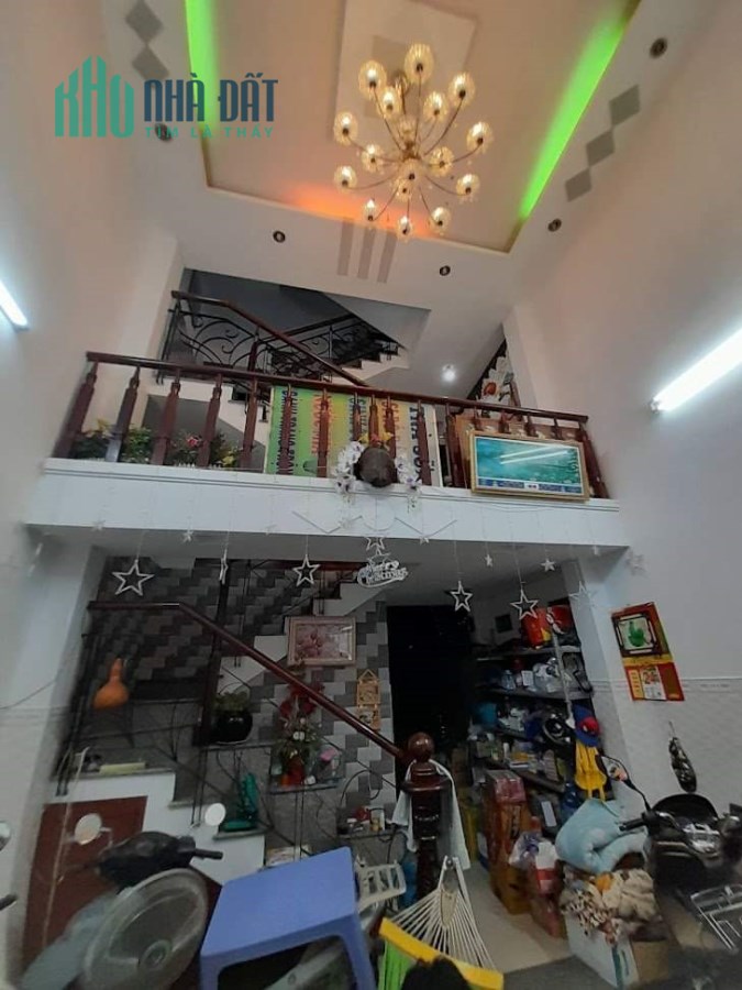 Bán Nhà Mặt Tiền Kinh Doanh Tân Trụ, Gần Sân Bay, 61m2, 5 Tầng Đẹp Lung Linh, Nhỉnh 7 Tỷ TL.