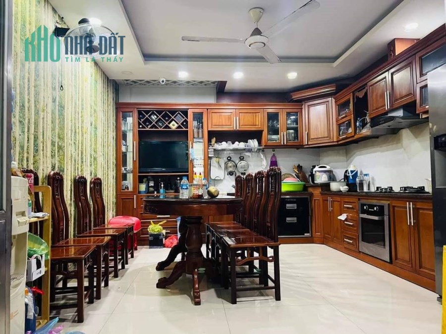 Bán Nhà Cư Xá Lữ Gia, Giáp Quận 10, 56M2, 5 Tầng Mới Tinh, Nhỉnh 14 Tỷ Thương Lượng.