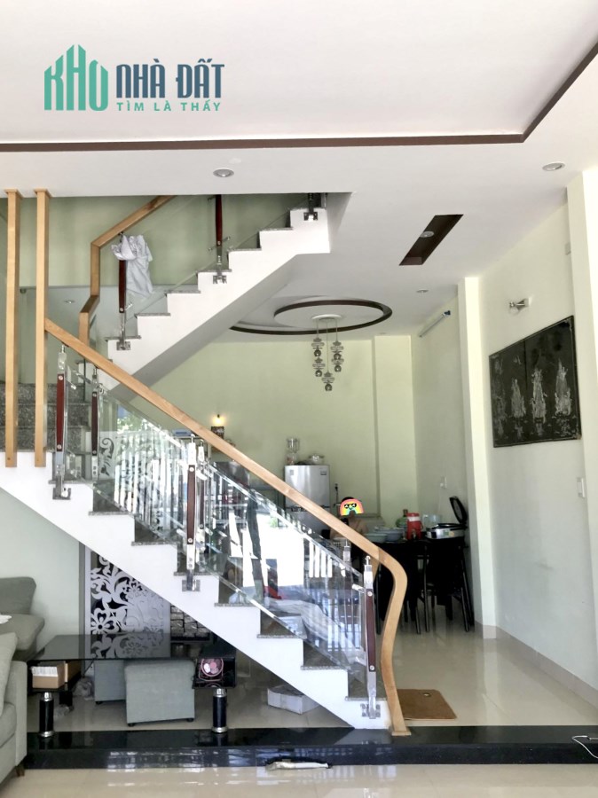 Bán nhà Mặt tiền Bùi Tá Hán q. Ngũ Hành Sơn - 95m2 - Mới đẹp về ở ngay - chỉ 5.05 tỷ - 0777568901