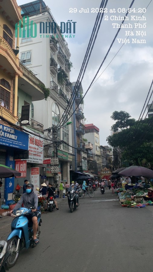 Bán nhà MP Chính Kinh, Quan Nhân, kinh doanh sầm uất, lô góc, 80m2 x4Tầng, MT 6m, giá 11.9 tỷ.