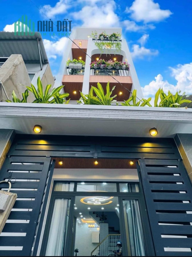 SIÊU PHẨM TRUNG TÂM QUẬN 7 – FULL NỘI THẤT
