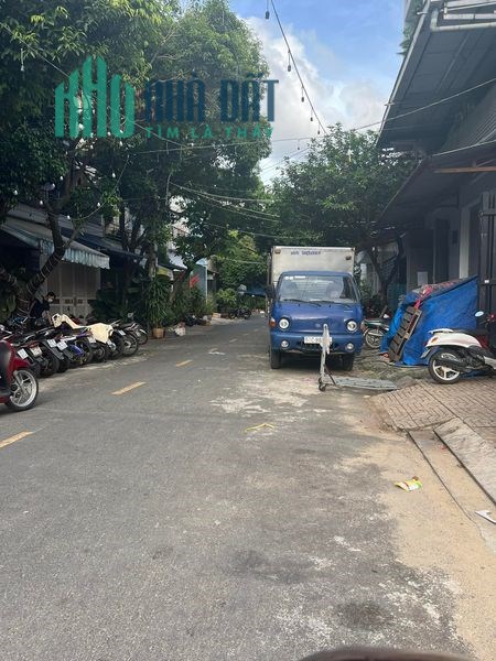 NHÀ ĐẸP Ở NGAY -MẶT TIỀN THỤT-DT LỚN 80M2-4X20M 4PN LỚN BÁC ÁI P TÂN THÀNH TÂN PHÚ NHỈNH 6 TỶ