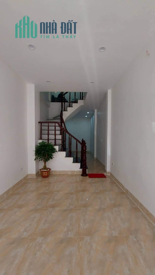 Trần Cung, giá rẻ, 35m2 x 3 tầng, giá 2.8 tỷ
