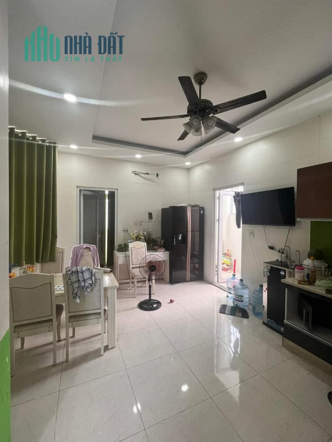 Bán Nhà Mặt Tiền Kinh Doanh Tân Phú, 85M2, Ngang Khủng 18M, 4 Tầng, Nhỉnh 15 Tỷ TL.