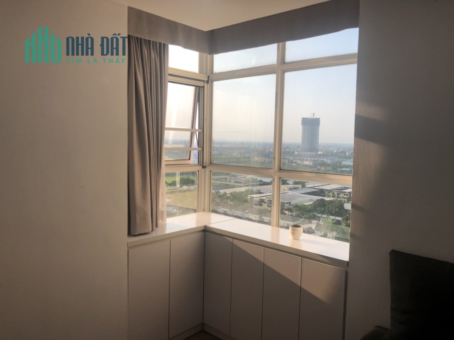 Nhà cần tiền bán nhanh CHCC G03 Ciputra tầng 18, 124m, 3pn 2wc, giá 4,9 tỷ, full đồ.