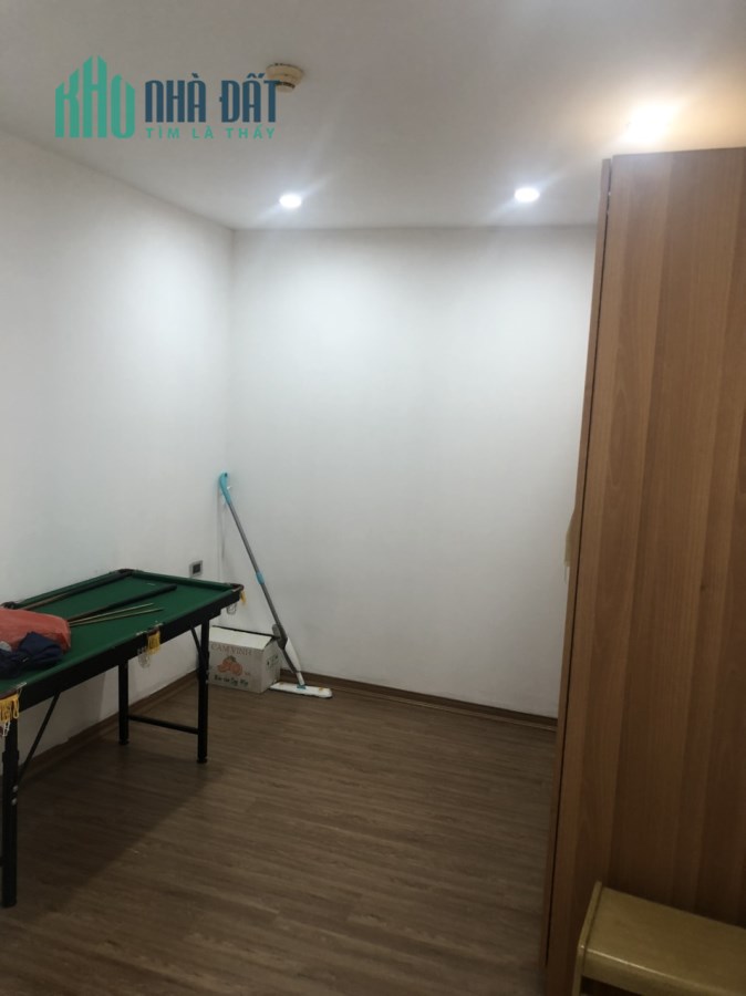 Chính chủ bán CHCC G3 Ciputra, Bắc Từ Liêm, DT 123m2, 3pn, 2wc, Giá 4,8 tỷ, căn góc.