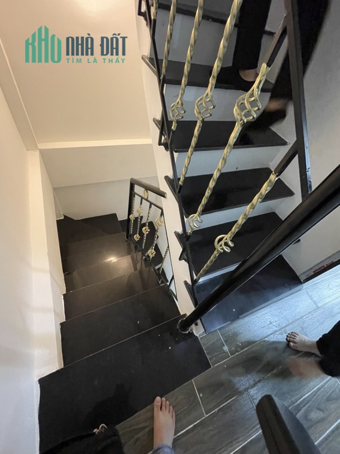 Chính chủ Bán nhà  Đào Tấn giá 3.4 tỷ, 38m , ngõ thông