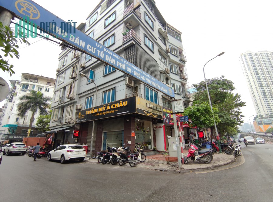 Bán nhà Phố Nguyễn Chánh, Cầu Giấy, Phân lô, Ô Tô tránh, Kinh Doanh, 62m2, MT: 4,5m. Giá 18,9 tỷ