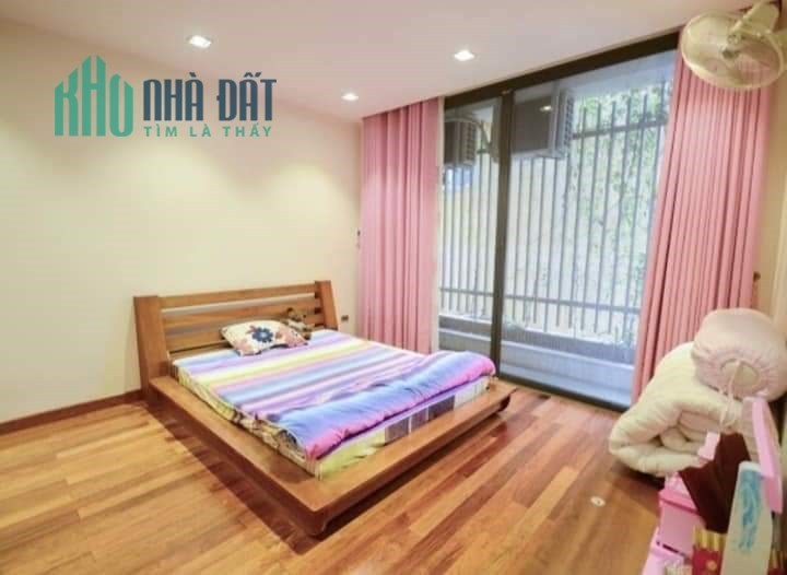 Bán gấp nhà ngõ đường Lê Quang Đạo, Ngõ thông xầm uất kinh doanh tốt , 61m2, 7 tỷ.