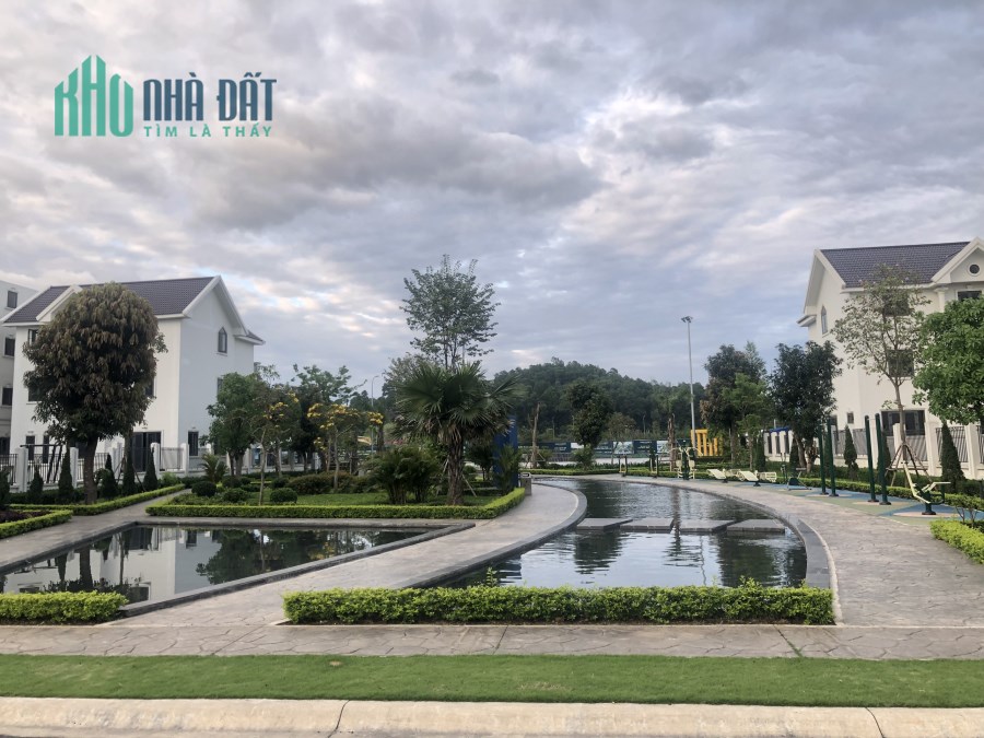 Bán nhà khu đô thị Times Garden Vĩnh Yên mặt Lý Nam Đế 161m2, giá: 43tr/m2.Liên hệ: 0986.454.393