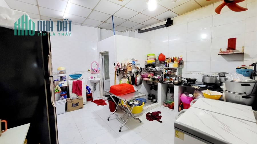 Bán nhà Cách Mạng Tháng 8 phường13 quận10 4m5 x 8m5 4tỷ5 .