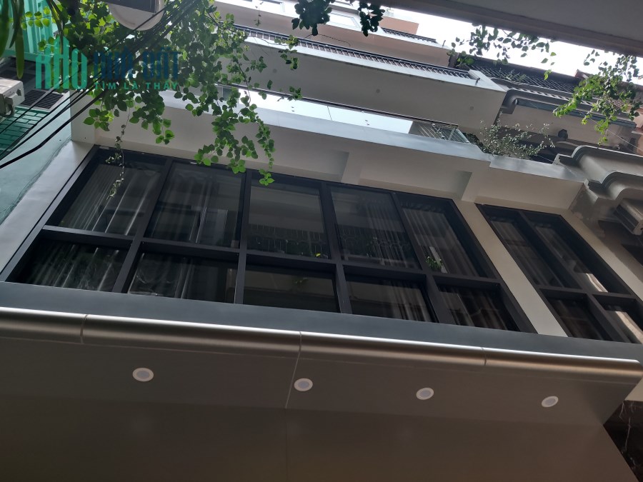 Bán nhà phân lô phố Chùa Bộc dt 50m2 x 5 t ô tô cách 20m giá 6,9 tỷ