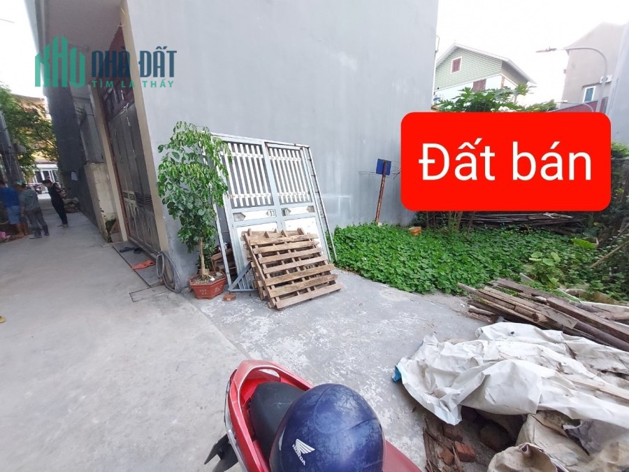 Bán đất phố Thượng Thanh, Long Biên, 42m, ô tô,giá 2.75 tỷ.