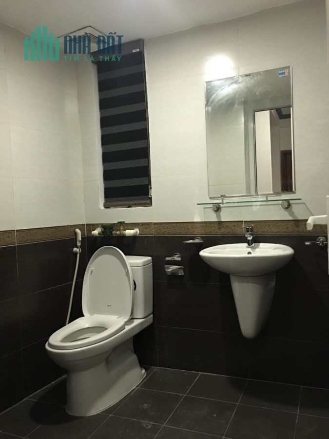 Bán nhà Sau Mặt phố Điện Biên Phủ giá 8.2 tỷ, 32mx5 tầng, căn góc