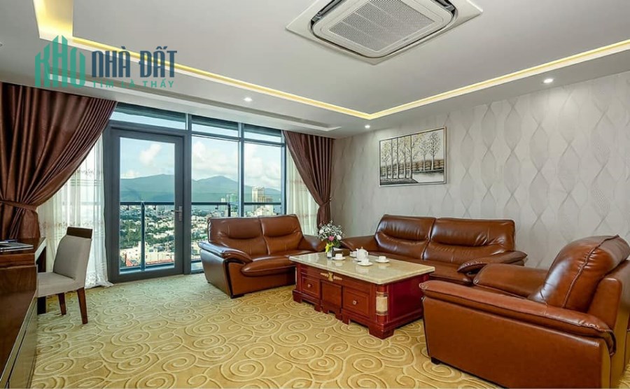 Bán Tòa nhà Trụ sở VP Mặt phố QUAN HOA CẦU GIẤY 70 m2 x 7T, Giá 29.4 Tỷ.