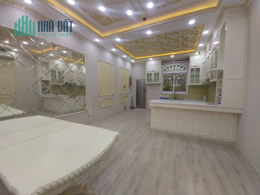 Bán Biệt Thự 4 tầng Đẳng Cấp Phước Kiển Nhà Bè 250m2. Giá 30,5 tỷ