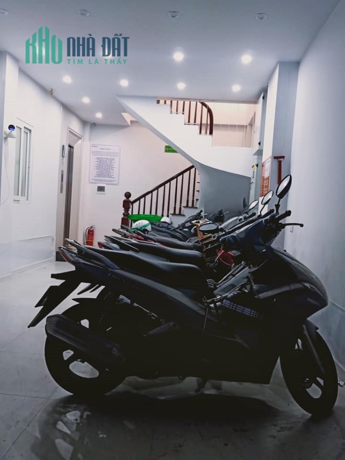 BÁN NHÀ ĐẸP CỐNG VỊ TRUNG TÂM BA ĐÌNH 64M 7 TẦNG 14 PHÒNG KHÉP KÍN  CHO THUÊ 600TR/NĂM