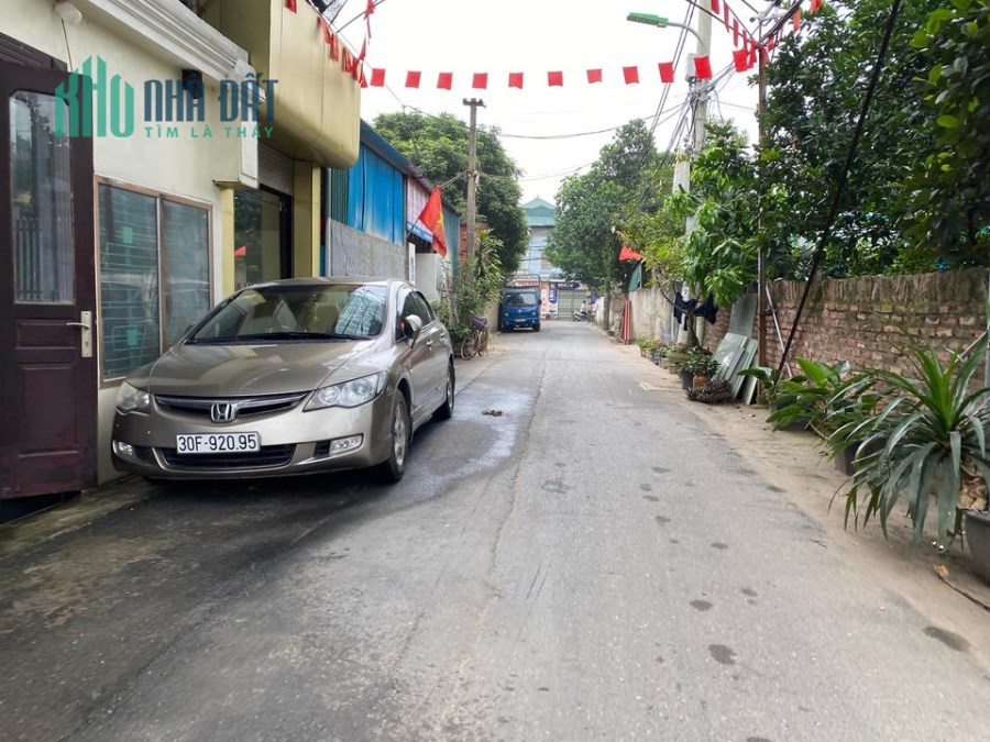 đất sen hồ, lệ chi diện tích 45m giá chỉ gần 1 tỷ 0983253436