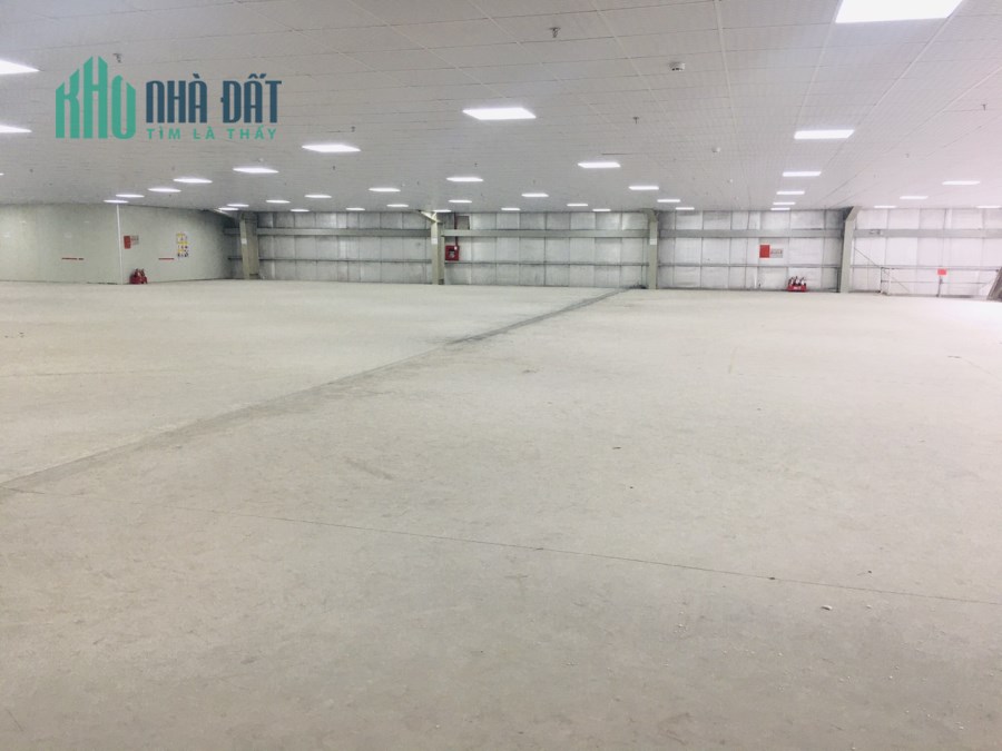 Cho thuê nhà xưởng KCn Vân Trung ,dt 4000m2,PCCC tự động, làm được chế xuất. LH 0988 457 392