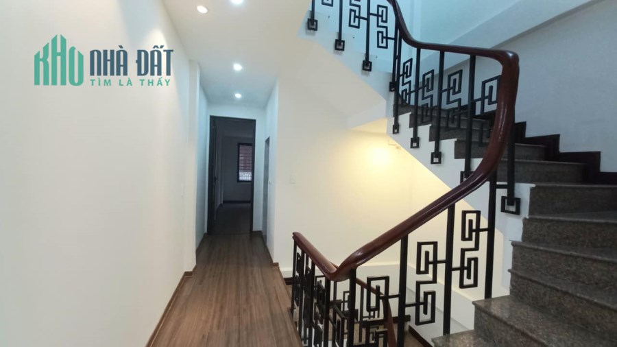 Bán Nhà Đỗ Quang Trung Hòa Cầu Giấy 55m2, 4T, Ô Chờ Thang Máy, 15 tỷ 0979312111