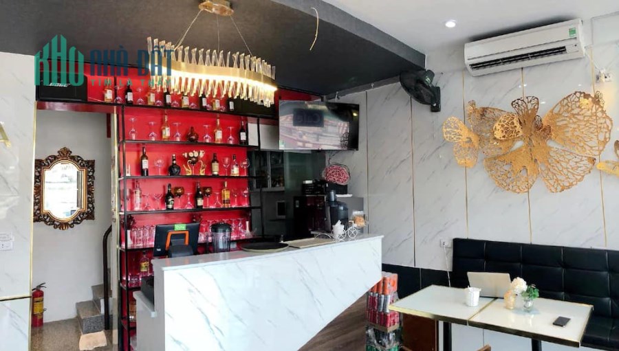 Bán nhà Mặt Phố DOÃN KẾ THIỆN cho thuê 2000$/tháng 120m2, Mt 5M, Giá 19.8 Tỷ.