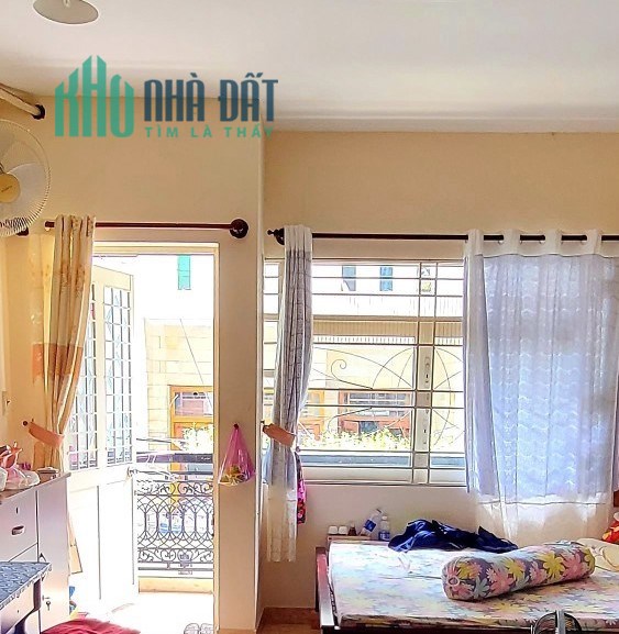 Bán Nhà Lê Đại Hành Q11 32m2 Giá chỉ 4tyr250, Vị trí đẹp, Nhà Đẹp, hẻm đẹp