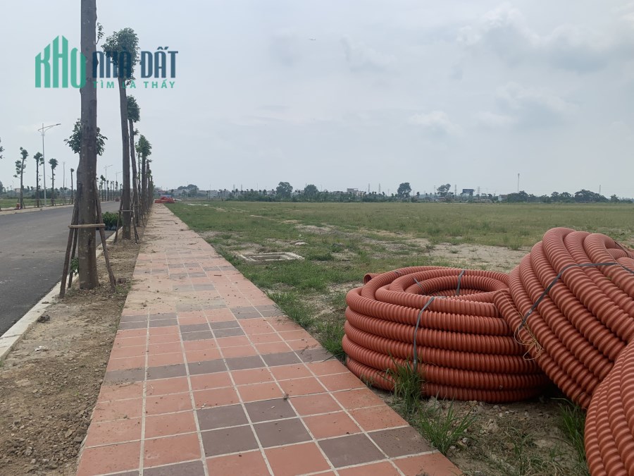 Lô đất 1ha và 1.2ha KCN Yên Phong 2C, mặt bằng sạch bàn giao ngay.trực tiếp CĐT