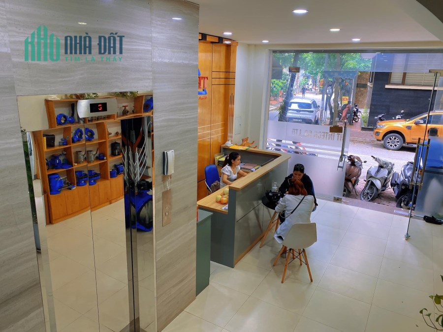 Bán Tòa nhà VP Phố ĐỖ QUANG CẦU GIẤY Kinh Doanh ráo riết 60m2, Giá 15.3 Tỷ.