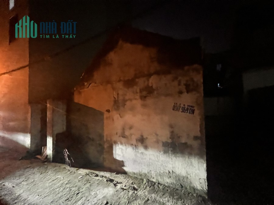 Mảnh đất 2 mặt tiền Bát Khối gần ô tô 60m2 bán chỉ có hơn 3 tỷ