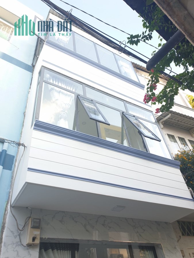 Bán nhà HXH đường Lê Quang Định phường 5 quận Bình Thạnh, giá 8 tỷ diện tích 44m2